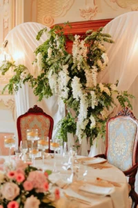 Svadobná, kvetinová výzdoba v zámockom hoteli Galícia Nueva****